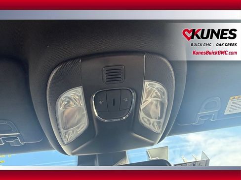 Used 2025 Jeep Compass Trailhawk AWD/4WD image 26