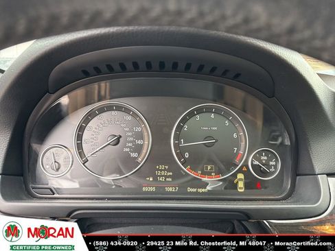 Used 2011 BMW 550i Sedan image 18