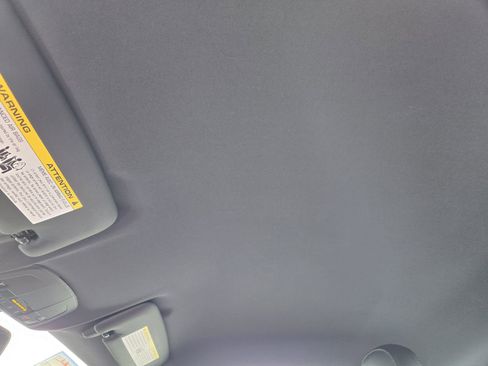 Used 2025 Porsche 718 Cayman image 24