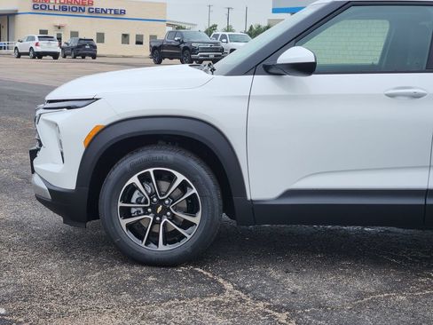 New 2026 Chevrolet TrailBlazer LT FWD image 7