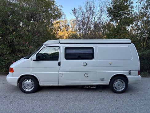 Used 2003 Volkswagen Eurovan Camper FWD image 4