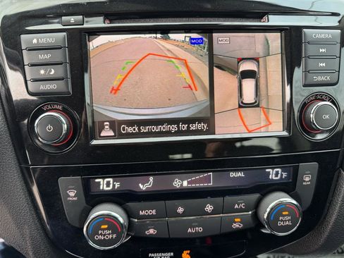 Used 2020 Nissan Rogue SL image 21