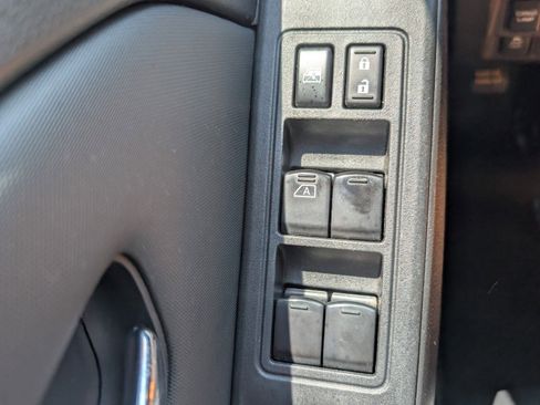 Certified 2023 Nissan Frontier SV w/ SV Convenience Package AWD/4WD image 35