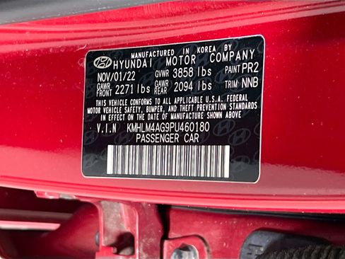 Used 2023 Hyundai Elantra SEL w/ Cargo Package FWD image 29