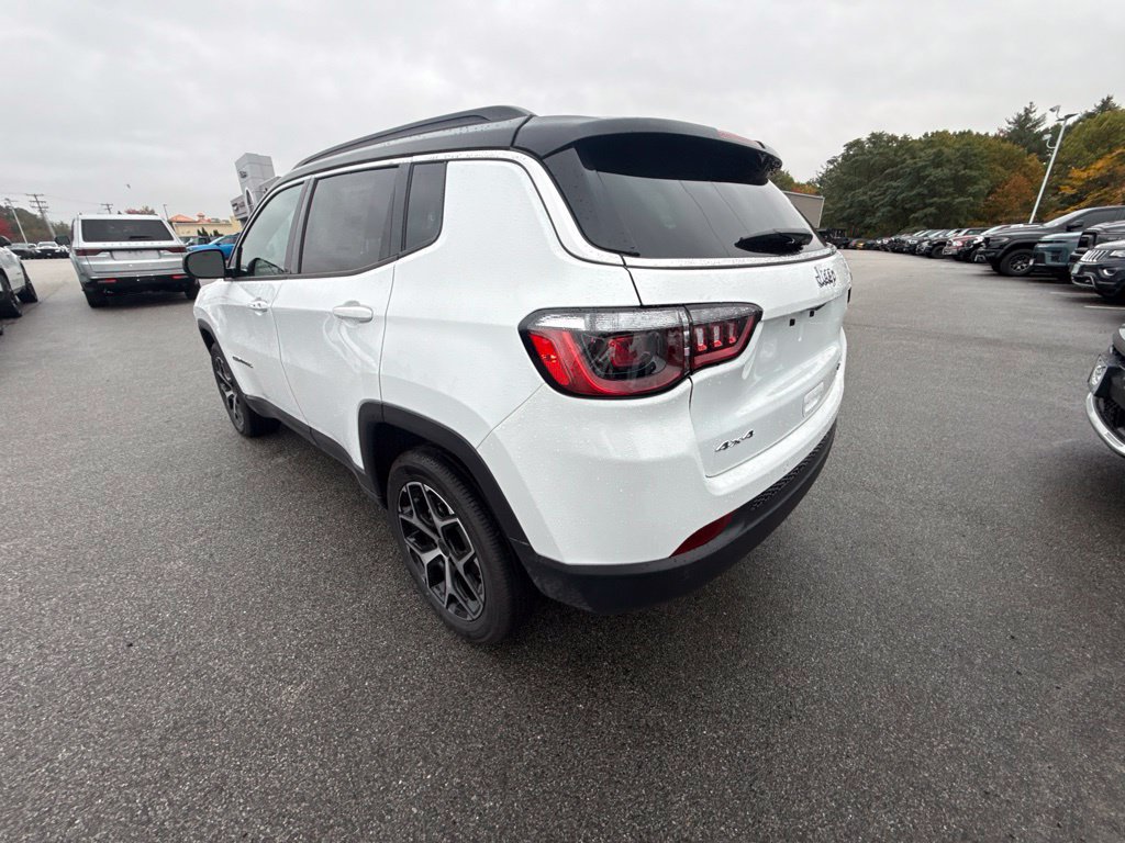 New 2026 Jeep Compass Limited AWD/4WD image 3