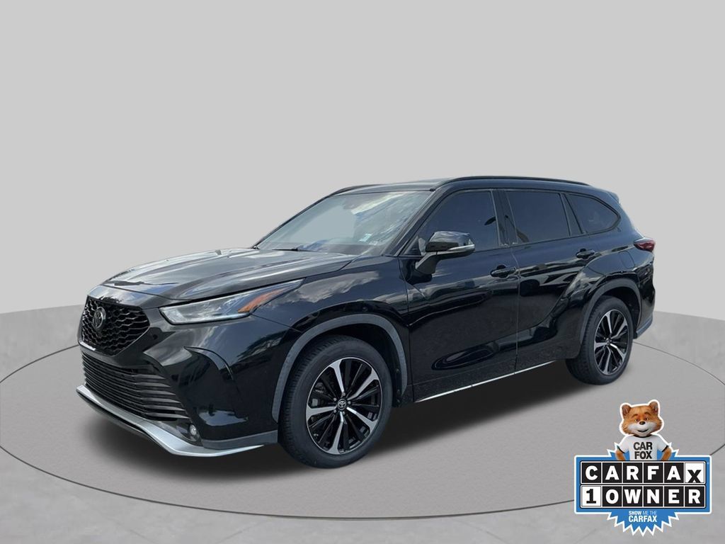 Used 2021 Toyota Highlander XSE FWD 360° Tour