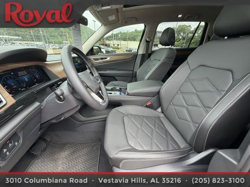 Certified 2026 Volkswagen Atlas SE w/ Panoramic Sunroof Package FWD image 15