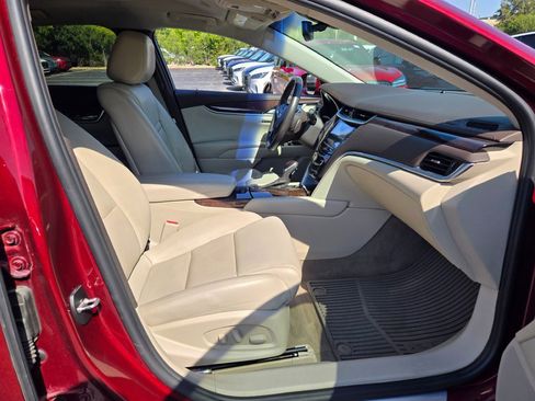 Used 2017 Cadillac XTS Luxury image 5