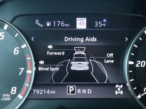 Used 2021 Nissan Titan SV w/ SV Convenience Package image 74