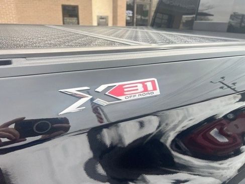 Used 2019 GMC Sierra 1500 SLT w/ SLT Premium Plus Package image 5