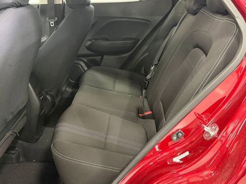 Certified 2024 Hyundai Venue SEL image 24