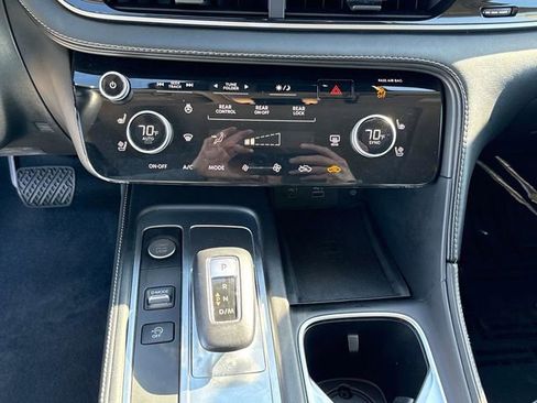 Used 2024 INFINITI QX60 Luxe image 32