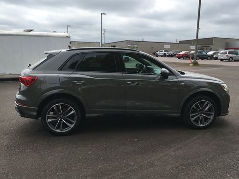 Used 2022 Audi Q3 2.0T Premium Plus w/ Premium Plus Package AWD/4WD image 8