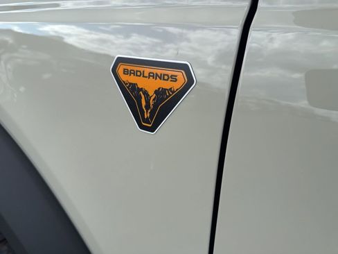 Used 2025 Ford Bronco Badlands AWD/4WD image 12