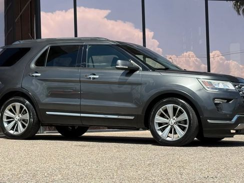 Used 2019 Ford Explorer Limited w/ Class III Trailer Tow Package FWD image 16