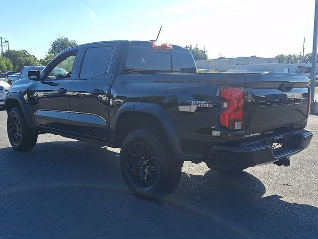 Used 2025 Chevrolet Colorado Trail Boss AWD/4WD image 7