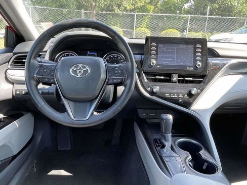Used 2024 Toyota Camry SE w/ Convenience Package FWD image 14