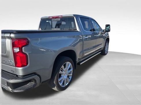Used 2024 Chevrolet Silverado 1500 High Country w/ High Country Premium Package image 30