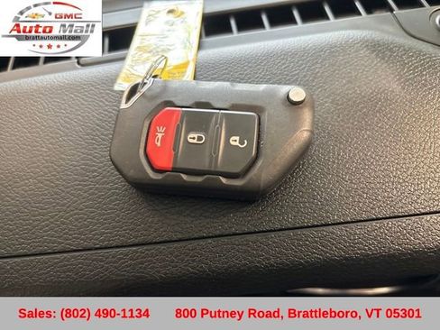 Used 2020 Jeep Wrangler Unlimited Sport S image 31