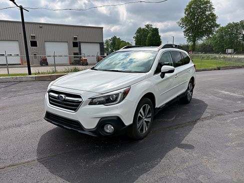 Used 2019 Subaru Outback 3.6R Limited AWD/4WD image 5