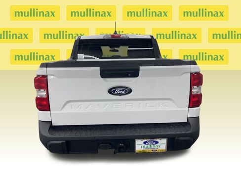 New 2025 Ford Maverick XLT w/ XLT Luxury Package image 7
