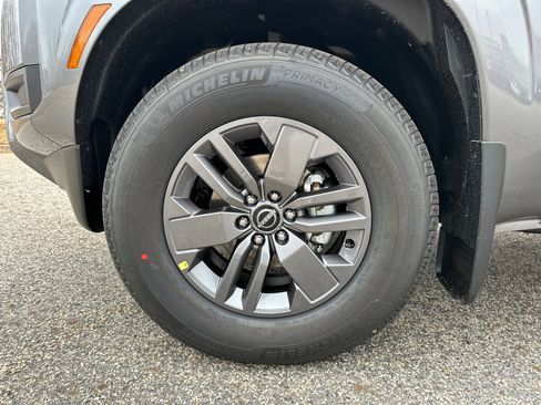 New 2026 Nissan Frontier SV w/ SV Convenience Package image 11