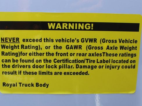 Used 2026 RAM 2500 Tradesman w/ Chrome Appearance Group AWD/4WD image 8
