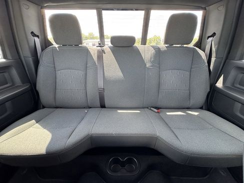 Used 2024 RAM 2500 Tradesman w/ Chrome Appearance Group image 15