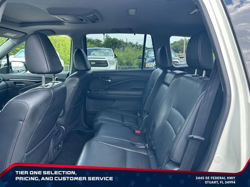 Used 2017 Honda Pilot Touring image 40