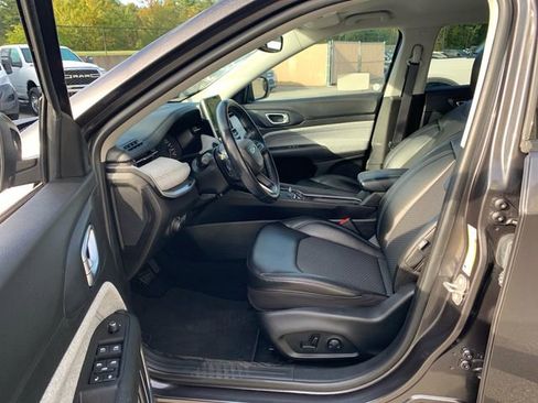 Used 2022 Jeep Compass Latitude w/ Convenience Group image 32