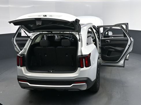 New 2026 Kia Sorento S image 16