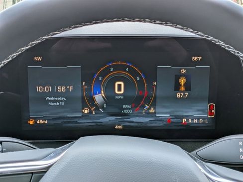 New 2026 Chevrolet Traverse LT w/ Sun and Wheel Package image 10