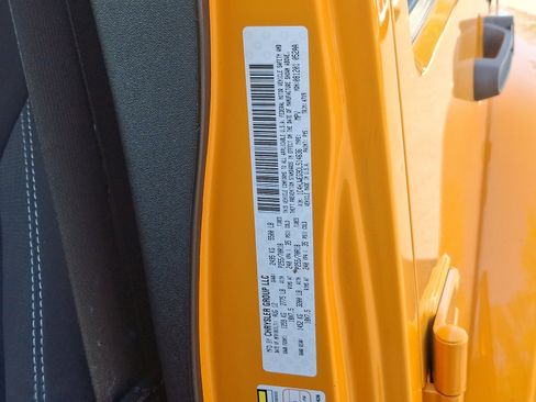 Used 2013 Jeep Wrangler Unlimited Sahara image 26