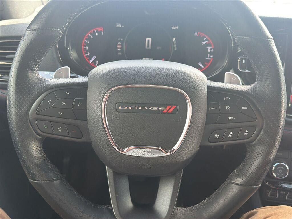 Used 2025 Dodge Durango GT AWD/4WD image 7