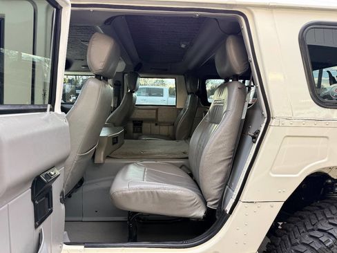 Used 1995 HUMMER H1 4-Door Wagon image 25
