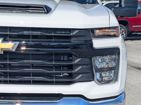 Certified 2026 Chevrolet Silverado 2500 W/T w/ WT Convenience Package image 9