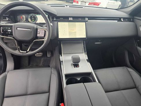Certified 2025 Land Rover Range Rover Velar Dynamic SE image 22