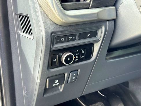 Used 2024 Ford F150 Lariat w/ Tow/Haul Package AWD/4WD image 16
