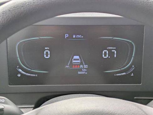 Used 2024 Kia Sportage LX image 10