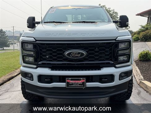 Used 2025 Ford F250 XLT w/ Black Appearance Package AWD/4WD image 3