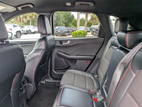 Used 2024 Ford Escape ST-Line FWD image 15