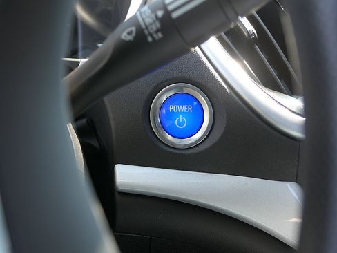 Used 2019 Chevrolet Volt LT FWD image 18