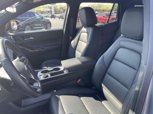 Used 2026 Chevrolet Equinox LT w/ Convenience Package II AWD/4WD image 12
