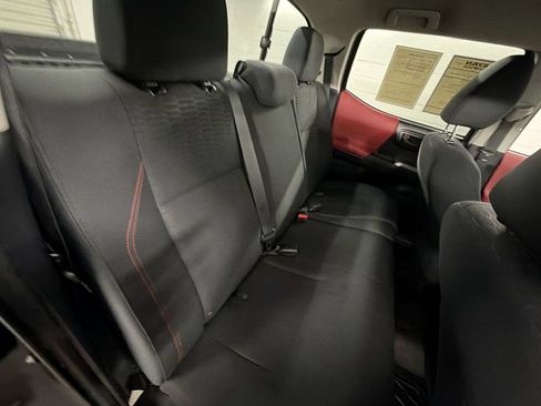 Used 2019 Toyota Tacoma SR5 RWD image 22