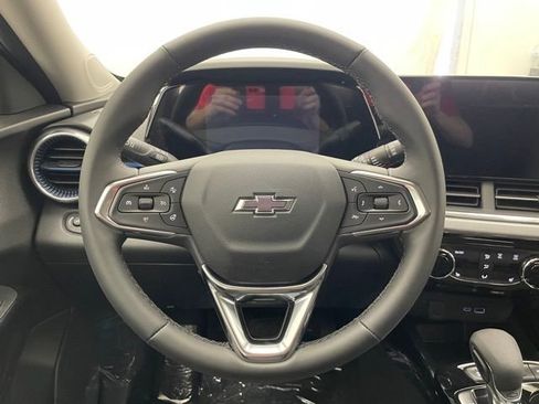 New 2026 Chevrolet Trax LT FWD image 11