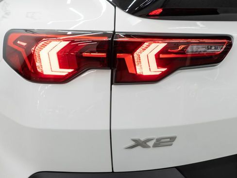 Used 2025 BMW X2 xDrive28i image 39