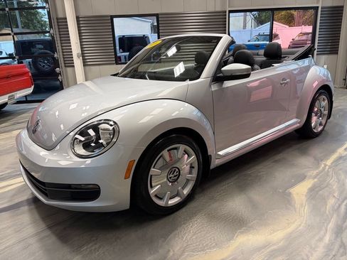 Used 2016 Volkswagen Beetle 1.8T SEL FWD image 36