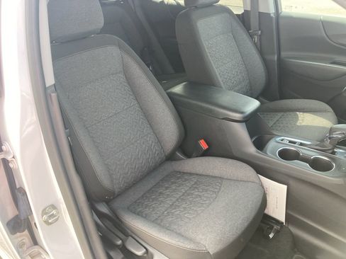 Used 2024 Chevrolet Equinox LT image 28