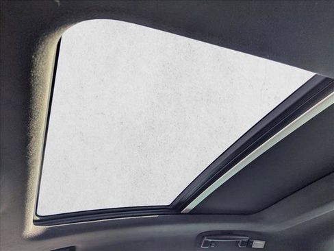 Used 2017 Maserati Levante S image 14