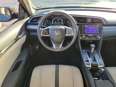 Used 2018 Honda Civic EX image 15